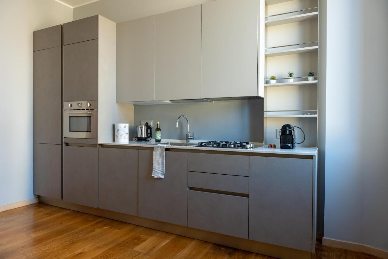 5 Min Duomo Luxury Home In Brera Design District Milan Bagian luar foto