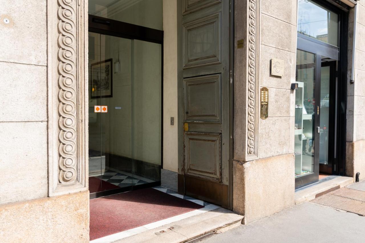 5 Min Duomo Luxury Home In Brera Design District Milan Bagian luar foto